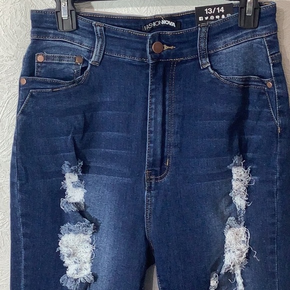 FashionNova NEW - Sz 13/14 - Nanette High Rise Jeans - BOA 19 -medium blue wash - Picture 3 of 6